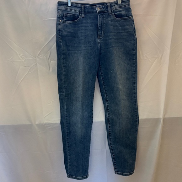 Judy Blue Denim - Judy Blue Medium Wash Skinny Jeans